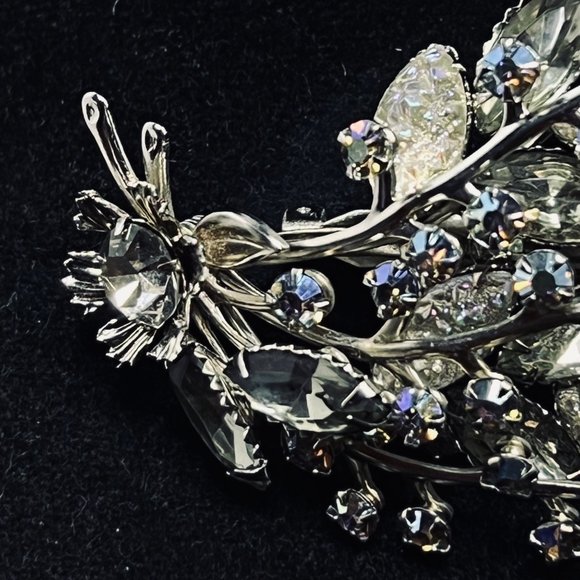 Judy Lee AB Rhinestone & Lava Glass Floral Brooch And Clip On Earrings (5134) - Picture 3 of 10